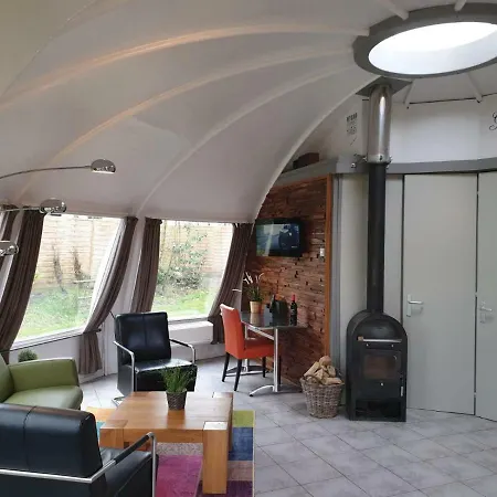 Iglo 35 Vakantiehuis *